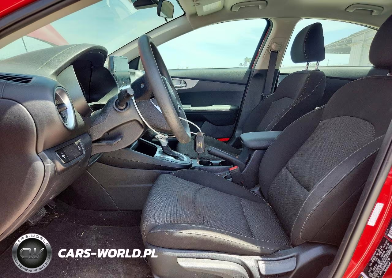 2024 Kia Forte Lxs VIN:3KPF24AD8RE831750 - 7