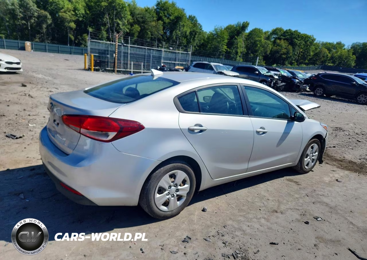 2018 Kia Forte Lx VIN:3KPFL4A70JE177080 - 3