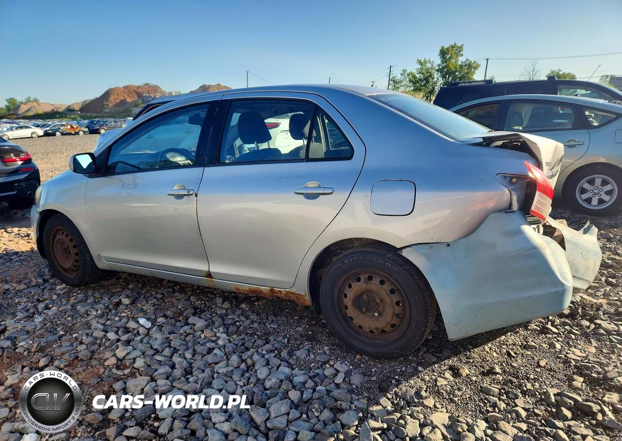 2007 Toyota Yaris Base VIN:JTDBT923471098157 - 2