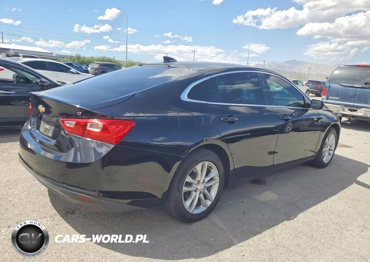 2018 Chevrolet Malibu Lt VIN:1G1ZD5ST3JF239226 - 3