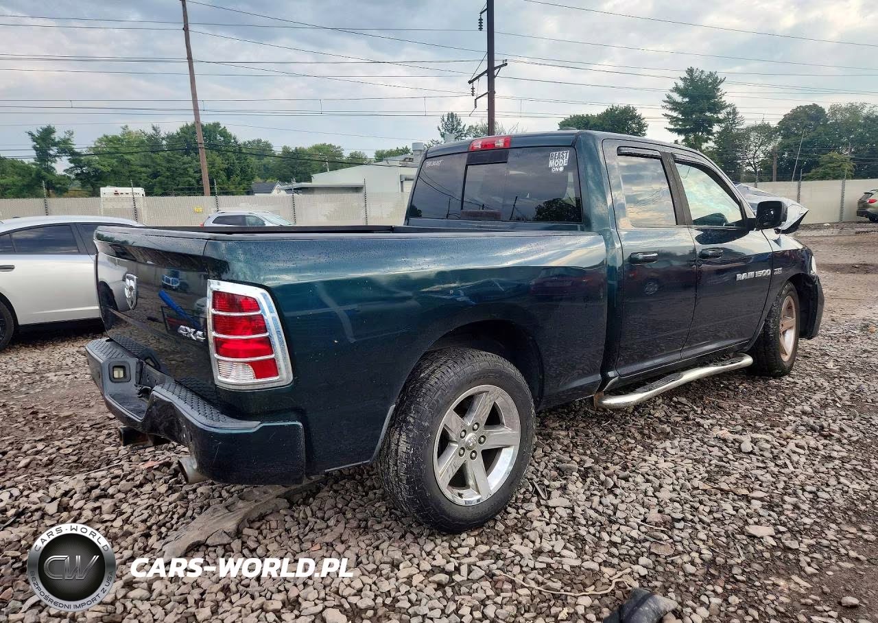 2011 Dodge Ram 1500 VIN:1D7RV1GT5BS668517 - 3