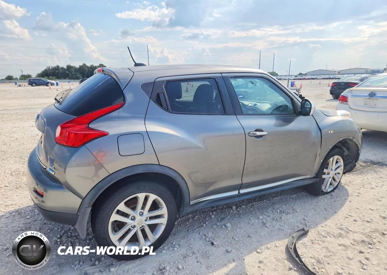 2012 Nissan Juke S VIN:JN8AF5MR1CT104559 - 3