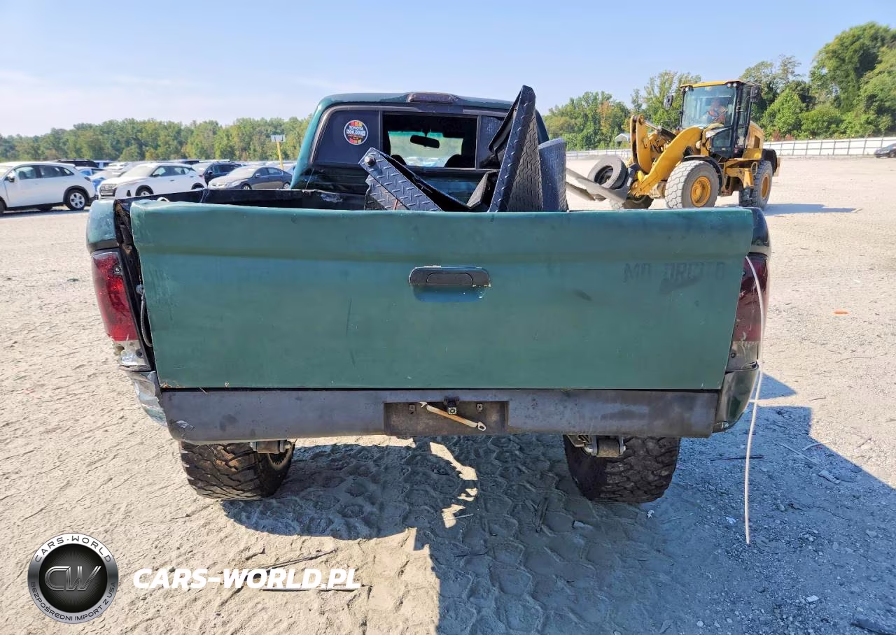 1999 Toyota Tacoma V6 VIN:4TAWN72NXXZ421559 - 6