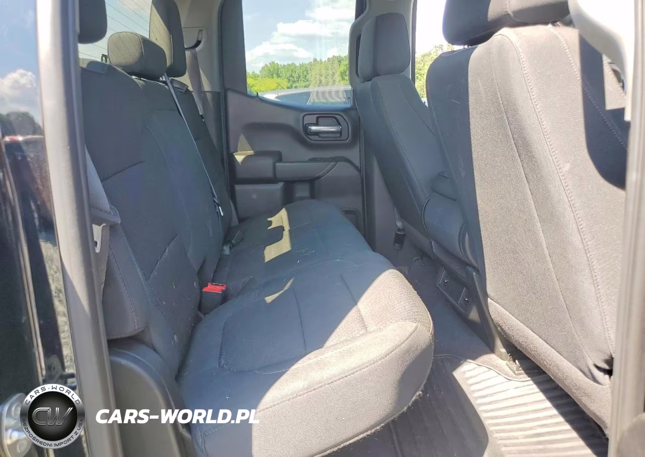 2021 Chevrolet Silverado K1500 Custom VIN:1GCRYBEK0MZ224134 - 10