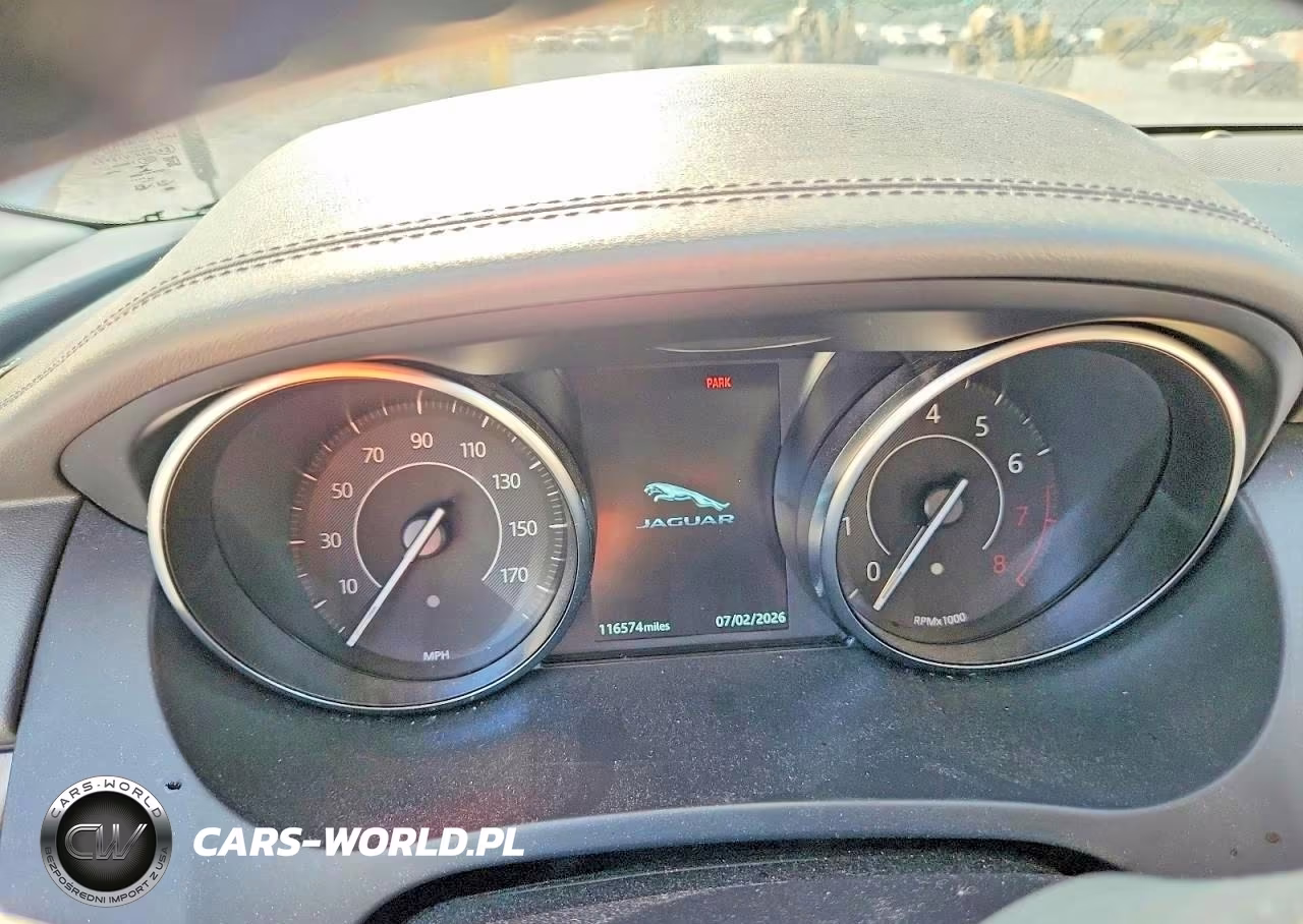 2019 Jaguar E-Pace S VIN:SADFJ2FX8K1Z35095 - 9
