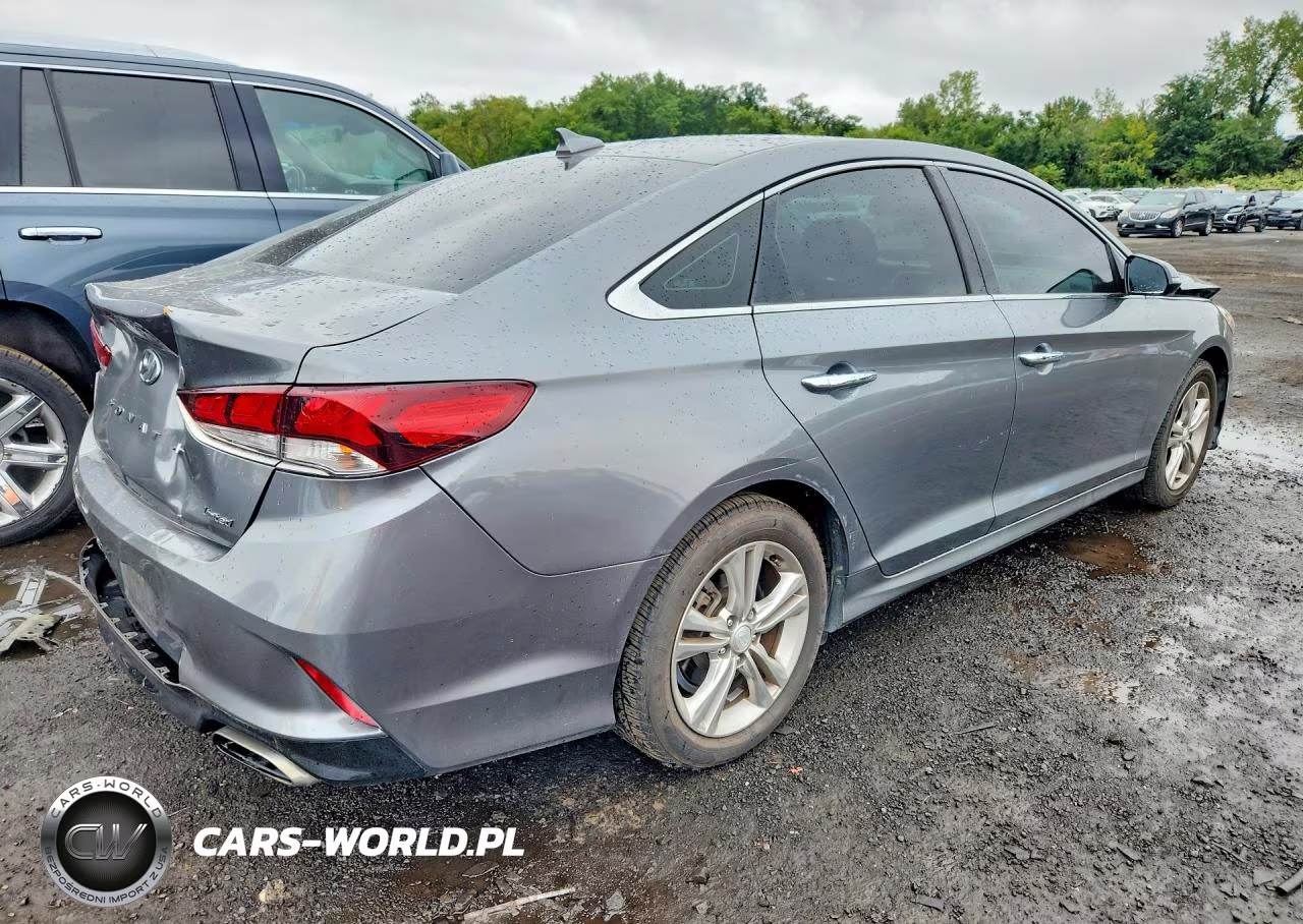 2018 Hyundai Sonata Limited VIN:5NPE34AF7JH716793 - 3