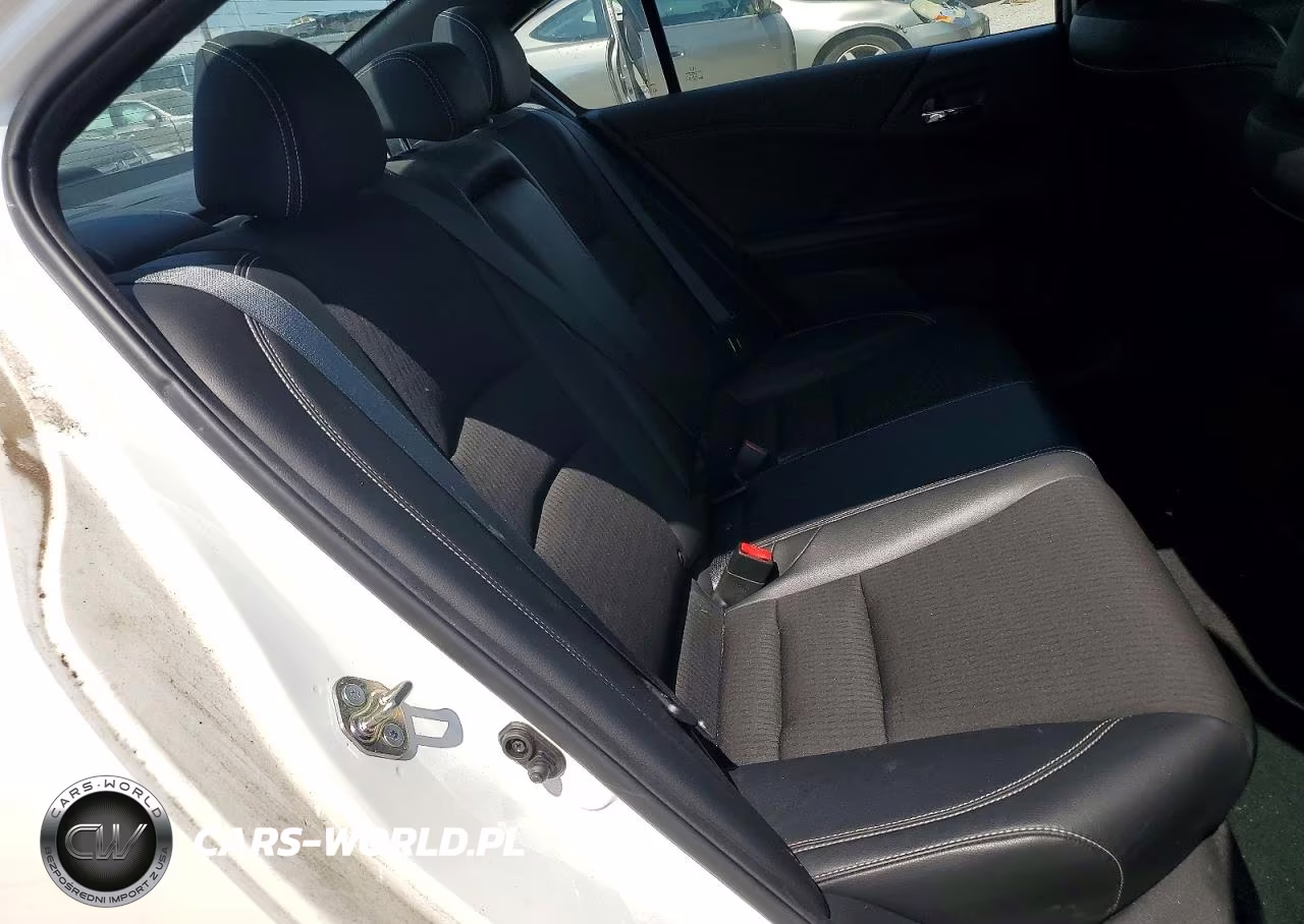 2016 Honda Accord Sport VIN:1HGCR2F50GA165733 - 10