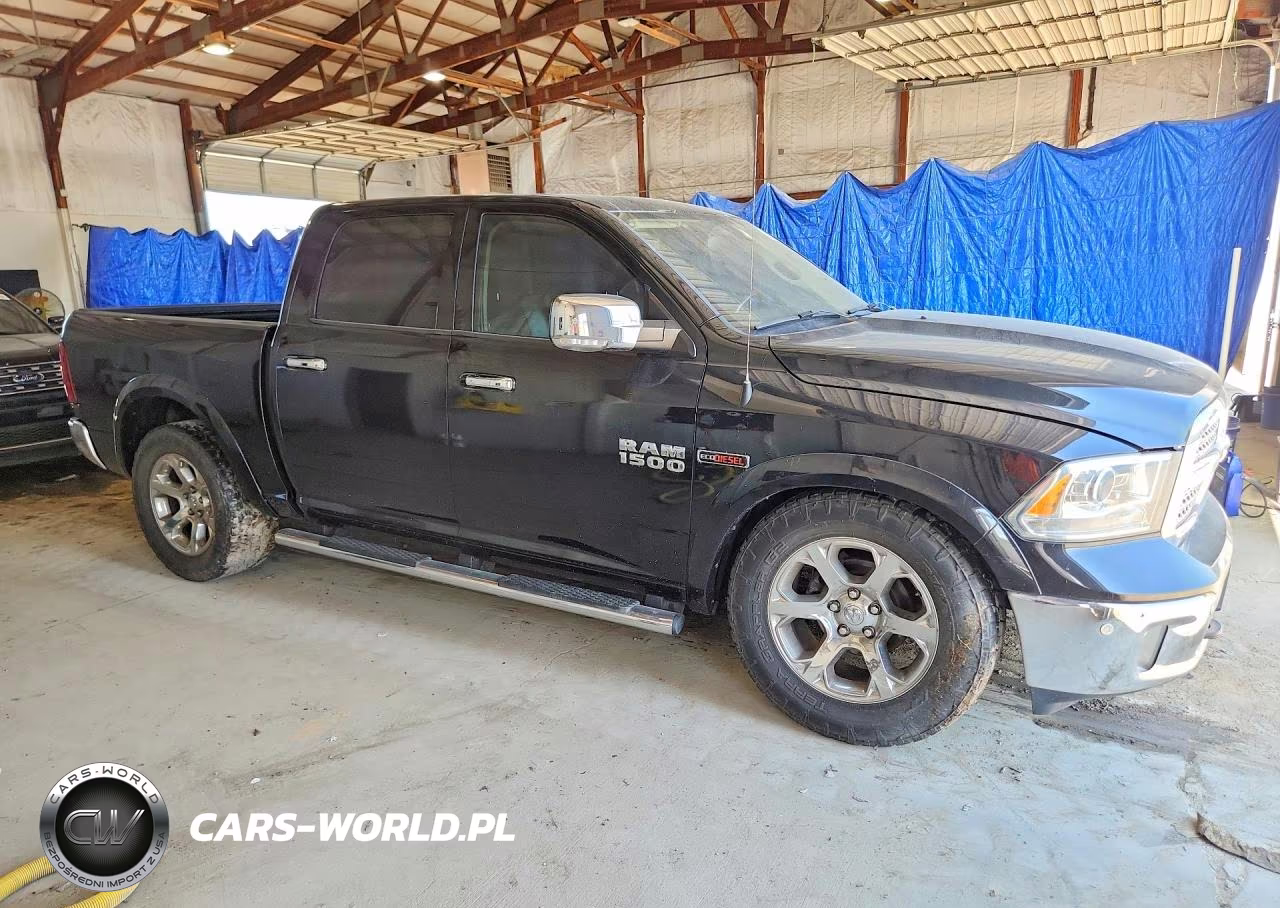 2014 Ram 1500 Laramie VIN:1C6RR7NM5ES476166 - 4