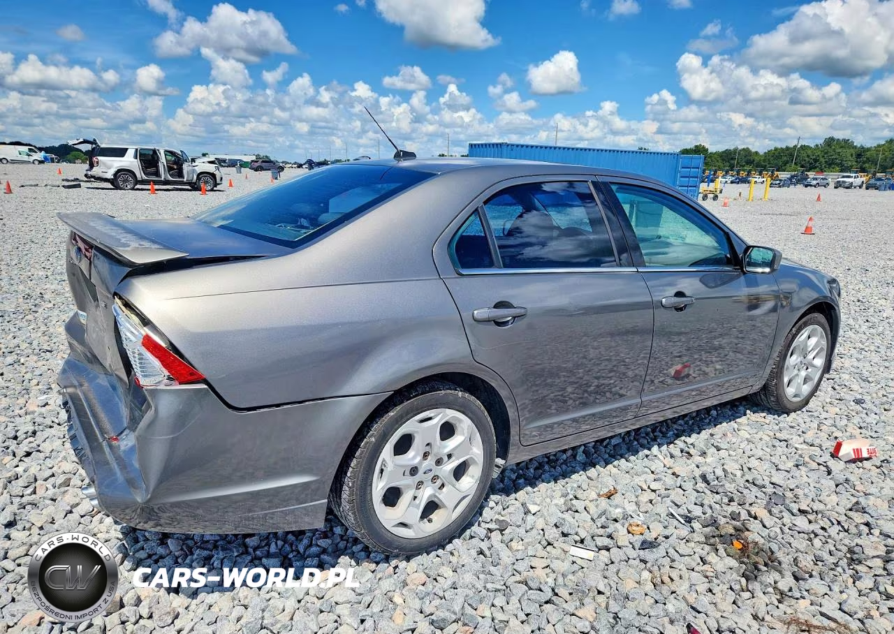 2010 Ford Fusion Se VIN:3FAHP0HA9AR118714 - 3