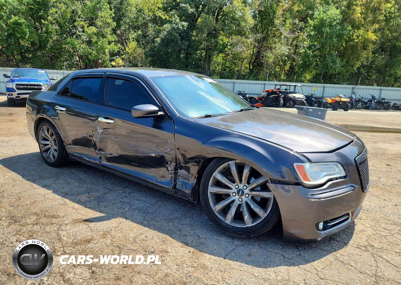 2014 Chrysler 300 300S VIN:2C3CCABGXEH250762 - 4