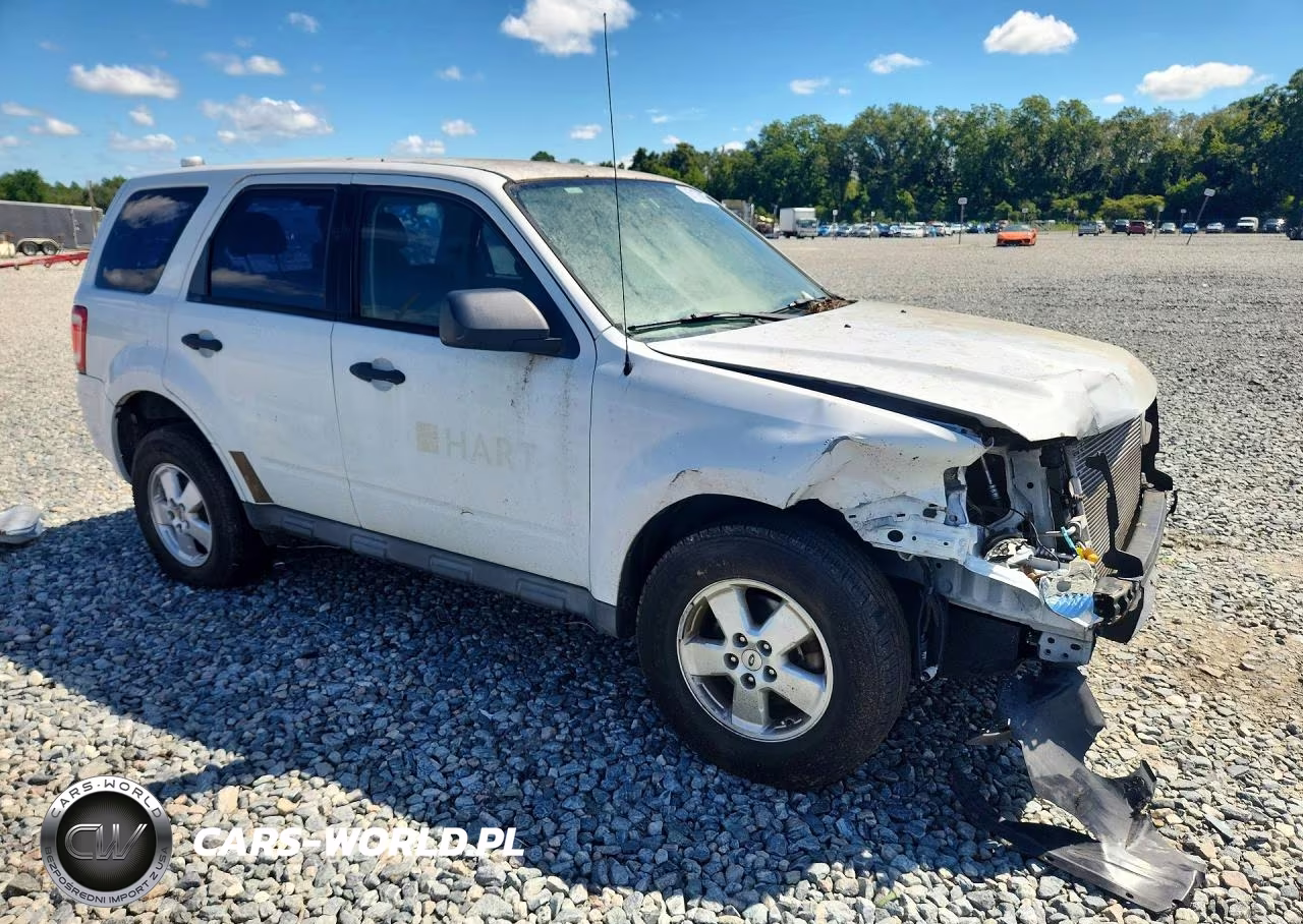 2012 Ford Escape Xls VIN:1FMCU0C76CKC69652 - 4
