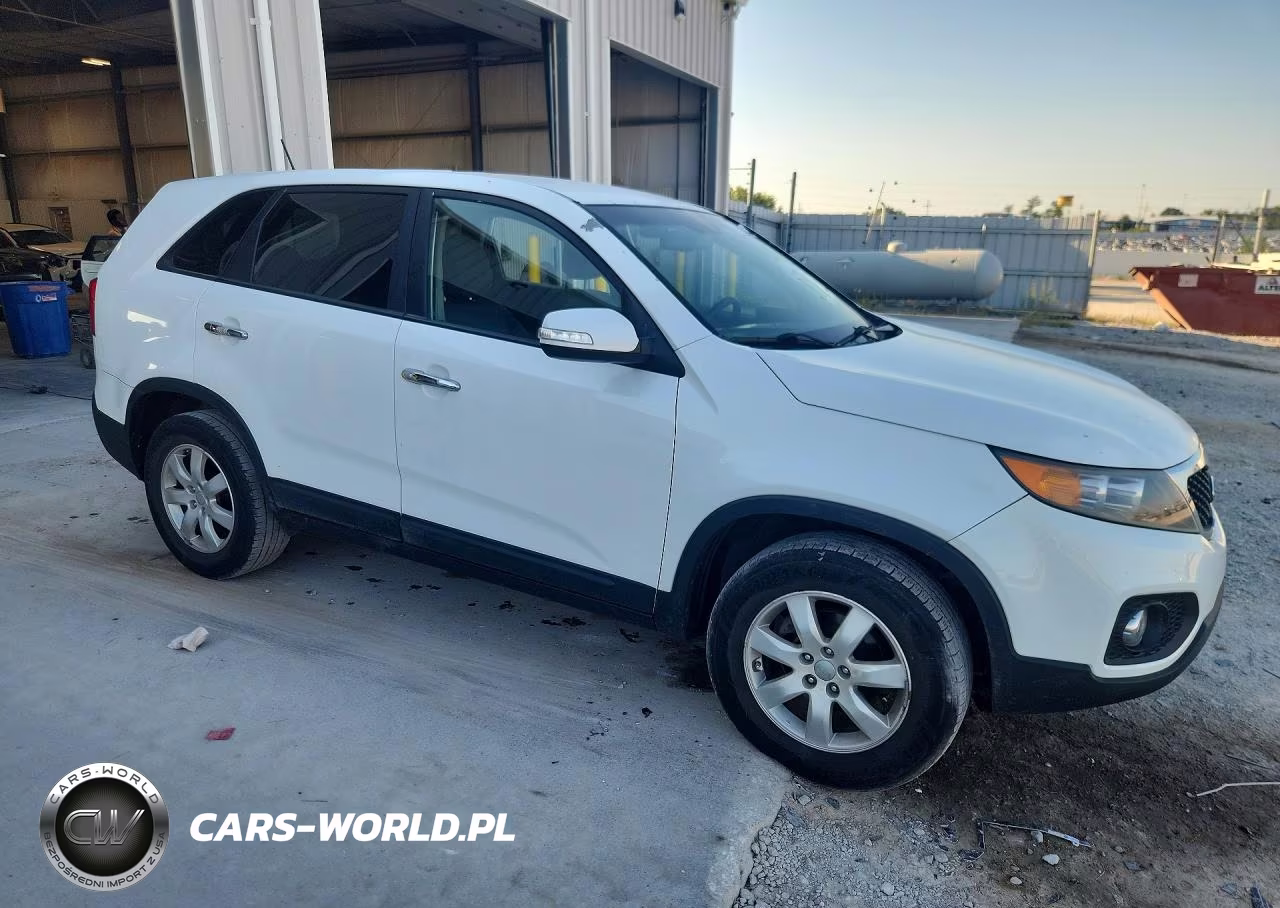 2013 Kia Sorento Lx VIN:5XYKT3A18DG408058 - 4