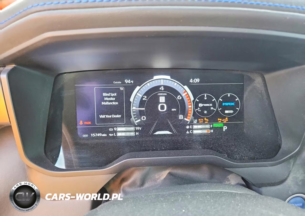 2024 Toyota Tundra Crewmax Platinum VIN:5TFNC5DB9RX0795XX - 9
