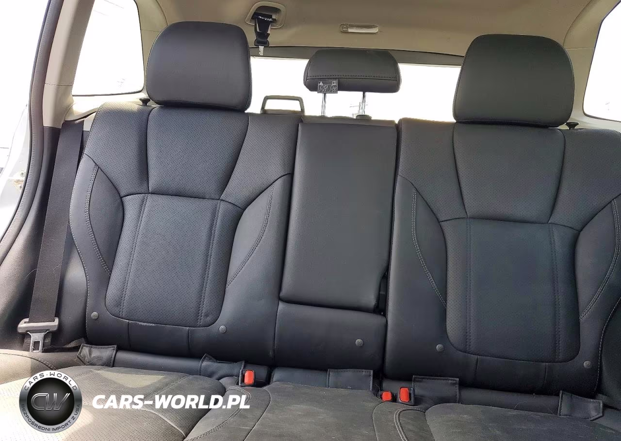2019 Subaru Forester Touring VIN:JF2SKAWC3KH505966 - 10