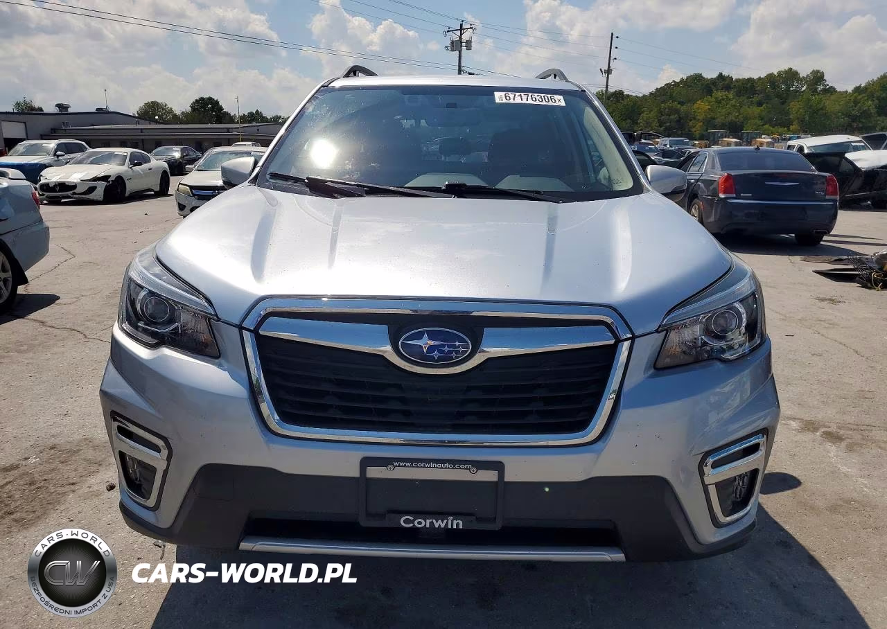 2019 Subaru Forester Touring VIN:JF2SKAWC3KH505966 - 5