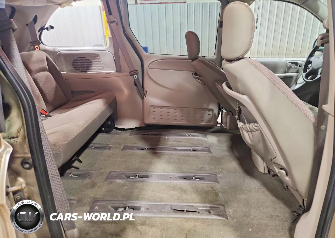 2007 Chrysler Town & Country Lx VIN:1A4GJ45R97B163118 - 11