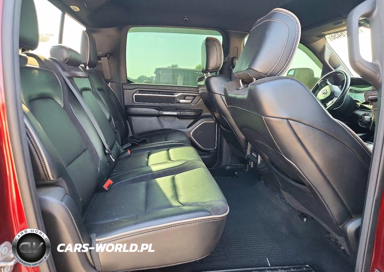 2019 Ram 1500 Laramie VIN:1C6SRFJT5KN671137 - 10