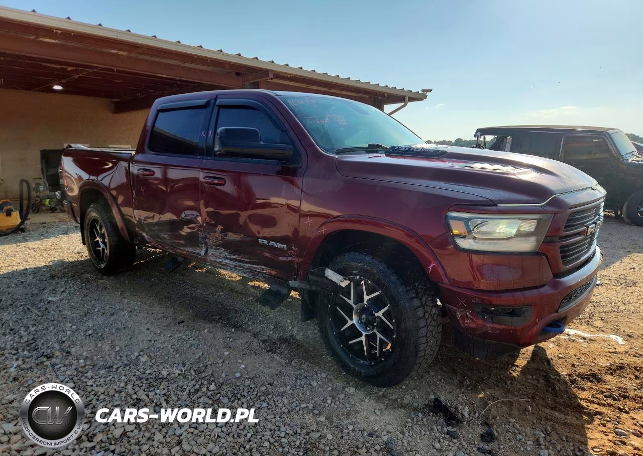 2019 Ram 1500 Laramie VIN:1C6SRFJT5KN671137 - 4