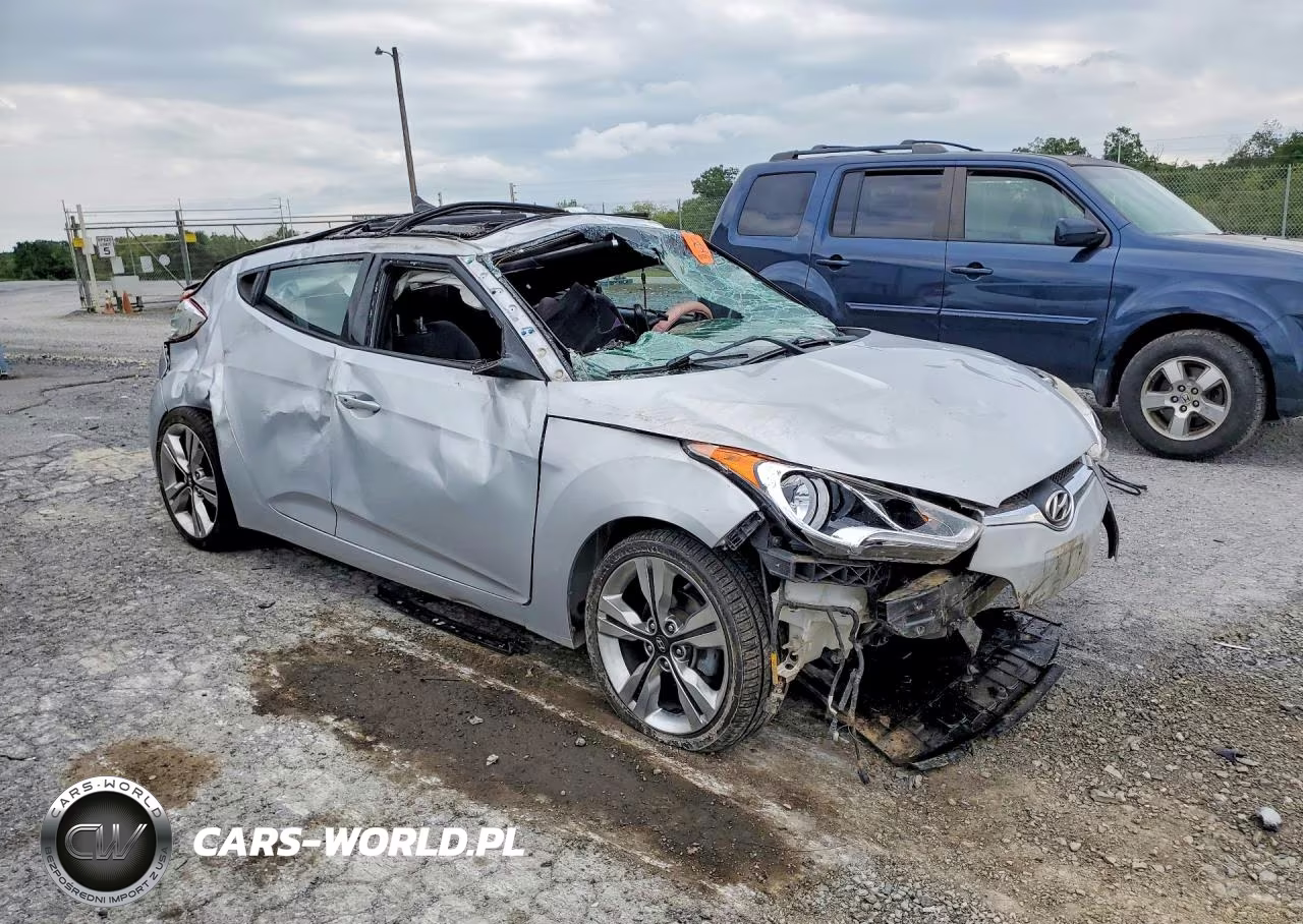 2017 Hyundai Veloster Value Edition VIN:KMHTC6AD8HU324242 - 4
