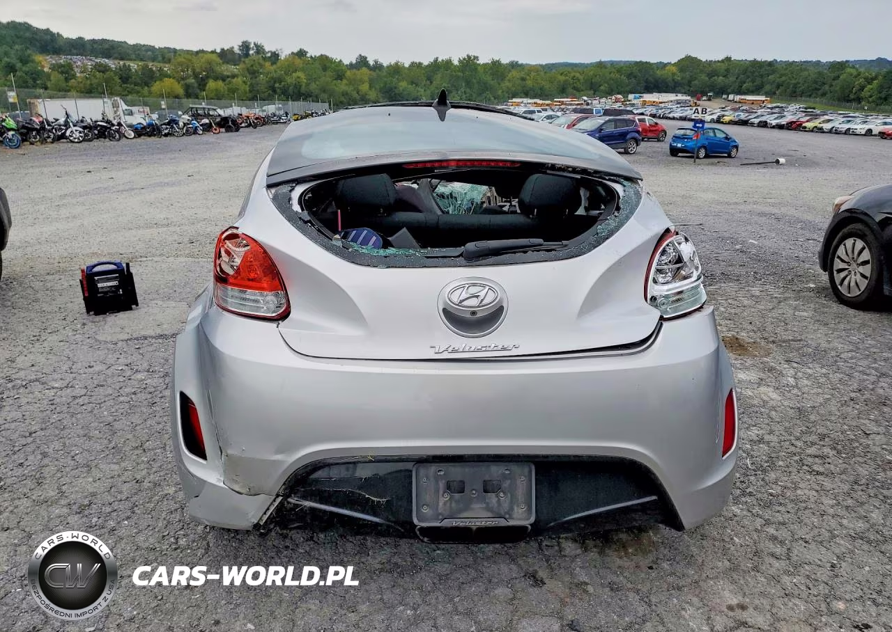 2017 Hyundai Veloster Value Edition VIN:KMHTC6AD8HU324242 - 6