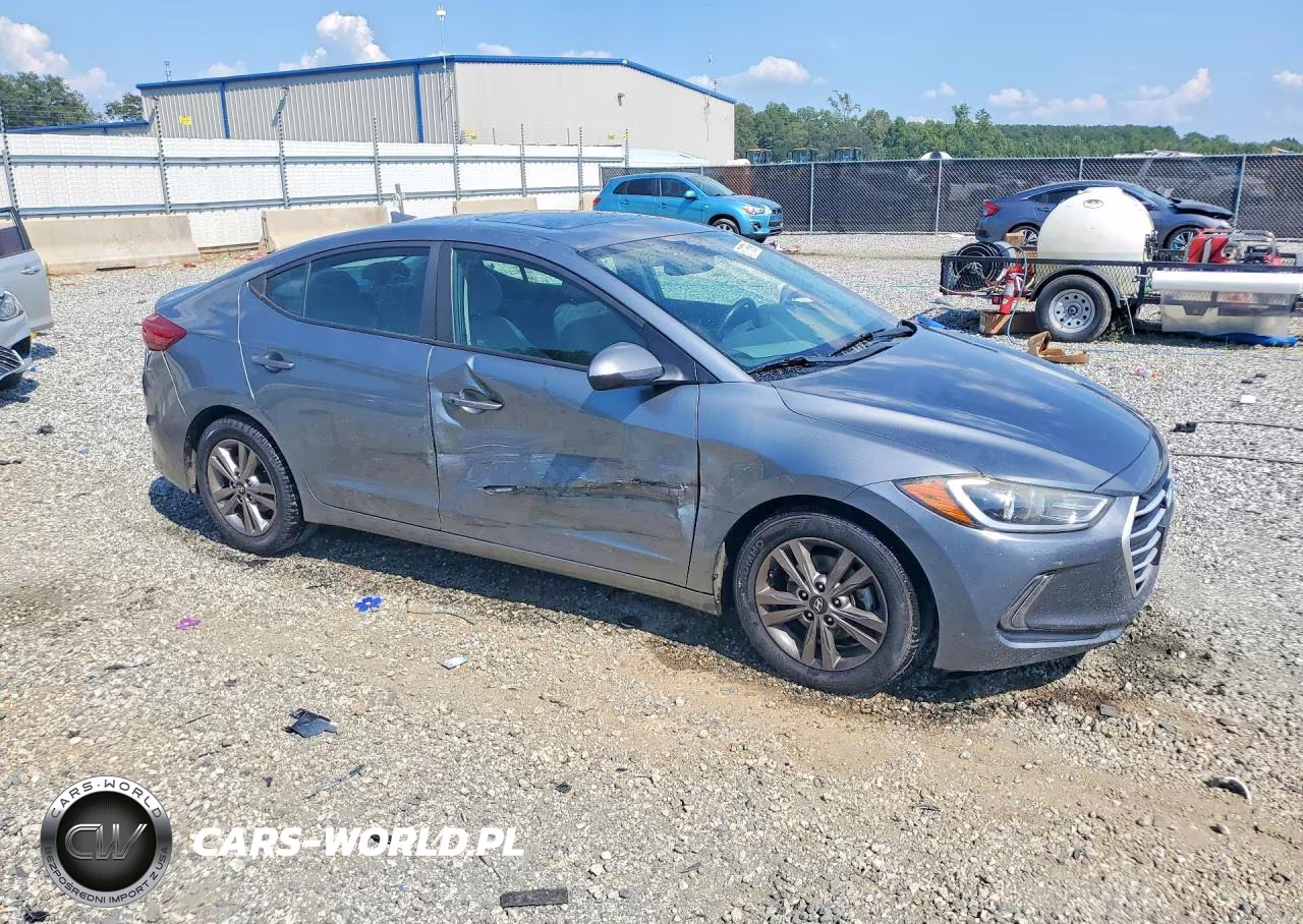 2018 Hyundai Elantra Value Edition VIN:KMHD84LFXJU498571 - 4