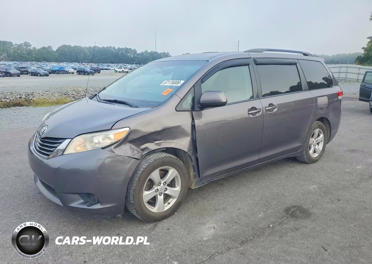 2013 Toyota Sienna Le VIN:5TDKK3DC6DS360238 - 1