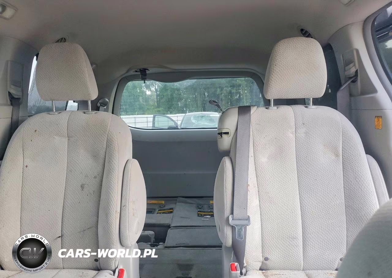 2013 Toyota Sienna Le VIN:5TDKK3DC6DS360238 - 10