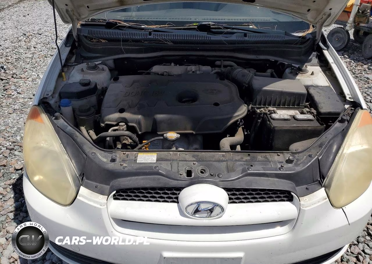 2008 Hyundai Accent Gs VIN:KMHCM36C68U083325 - 11