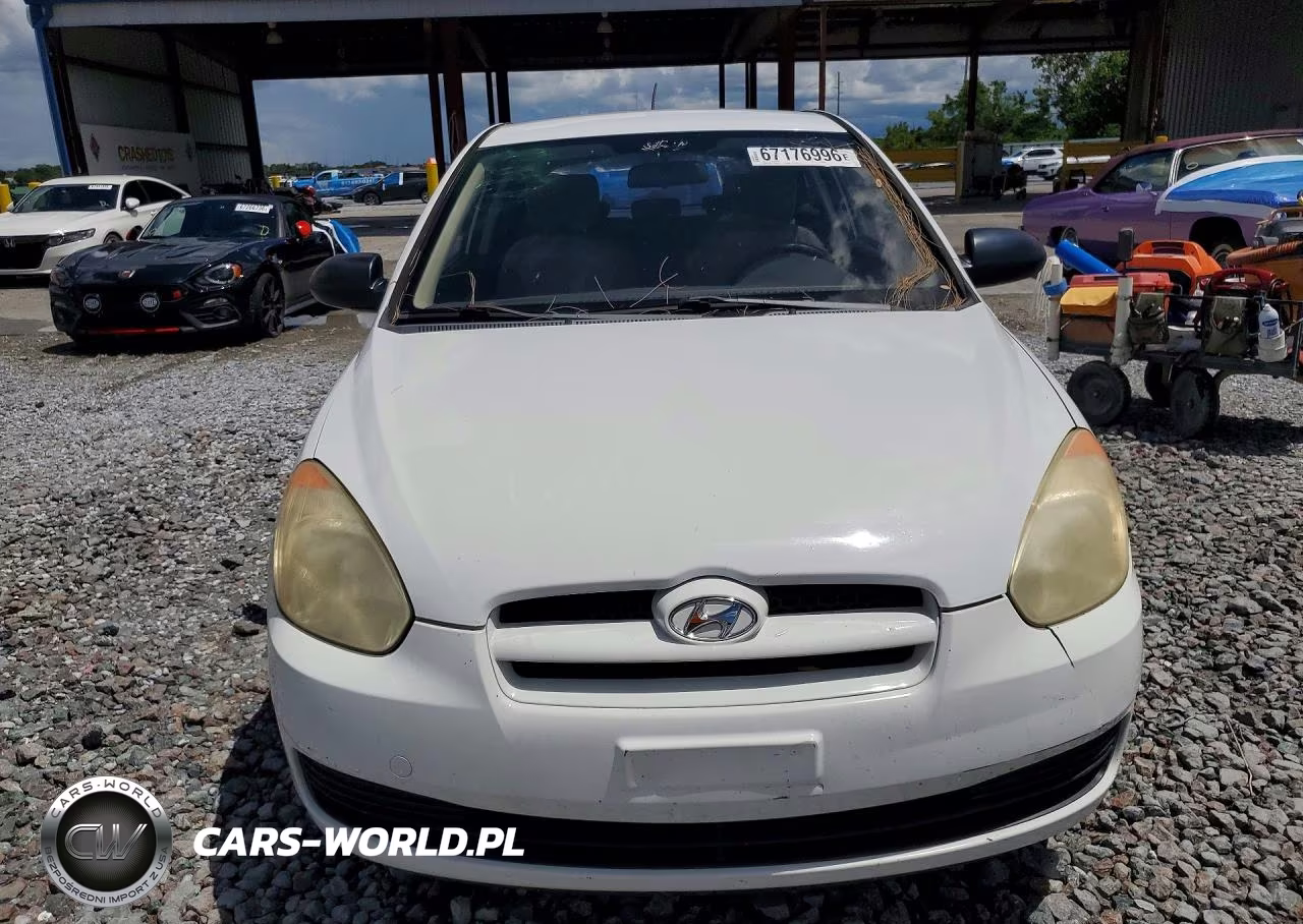 2008 Hyundai Accent Gs VIN:KMHCM36C68U083325 - 5