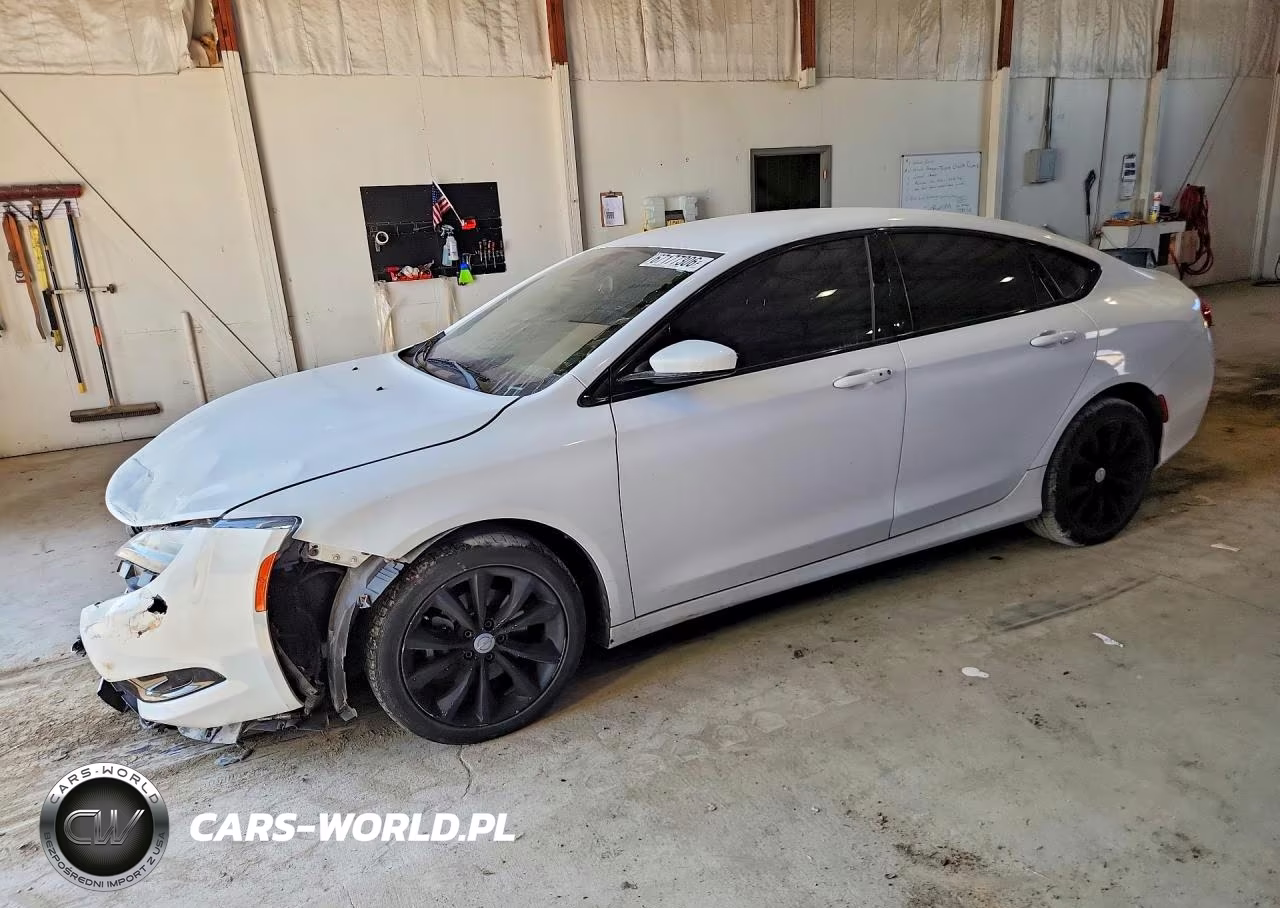 2015 Chrysler 200 S – zdjęcie 1 z 12
