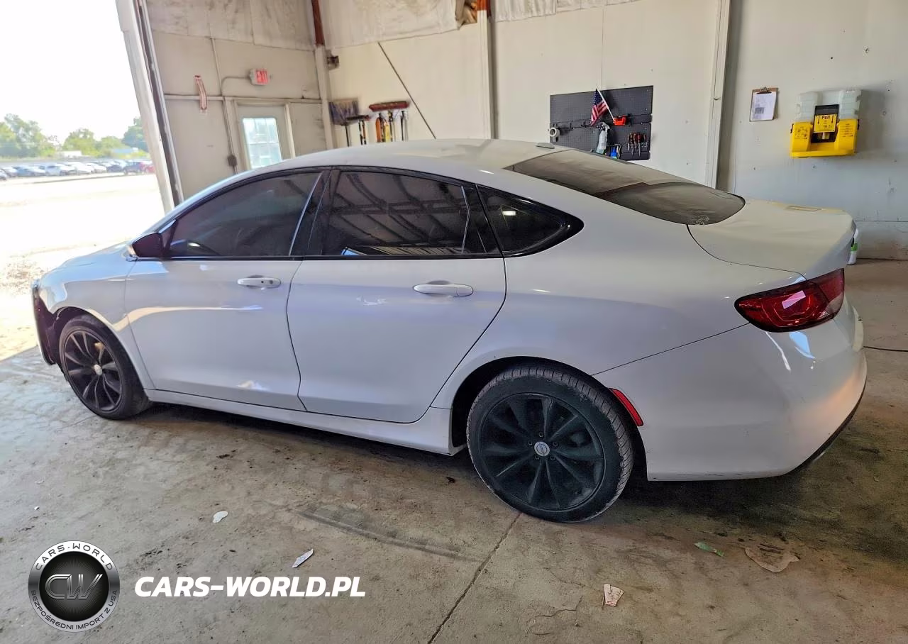 2015 Chrysler 200 S VIN:1C3CCCBB7FN594901 - 2