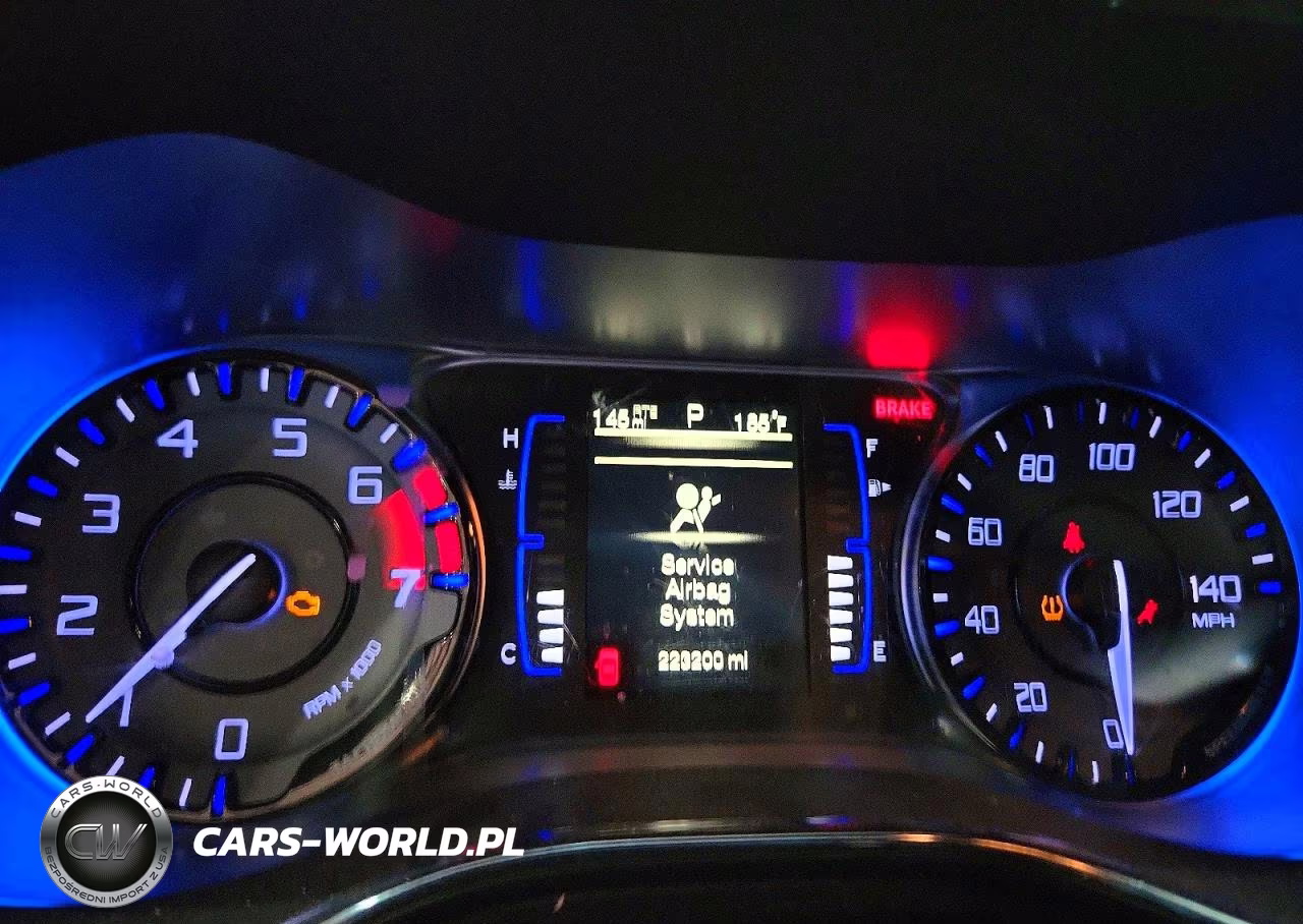 2015 Chrysler 200 S VIN:1C3CCCBB7FN594901 - 9