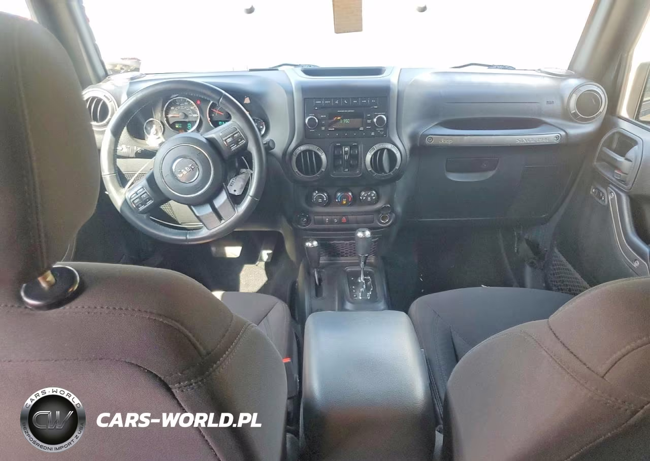 2017 Jeep Wrangler Unlimited Sport VIN:1C4BJWDG5HL669228 - 8