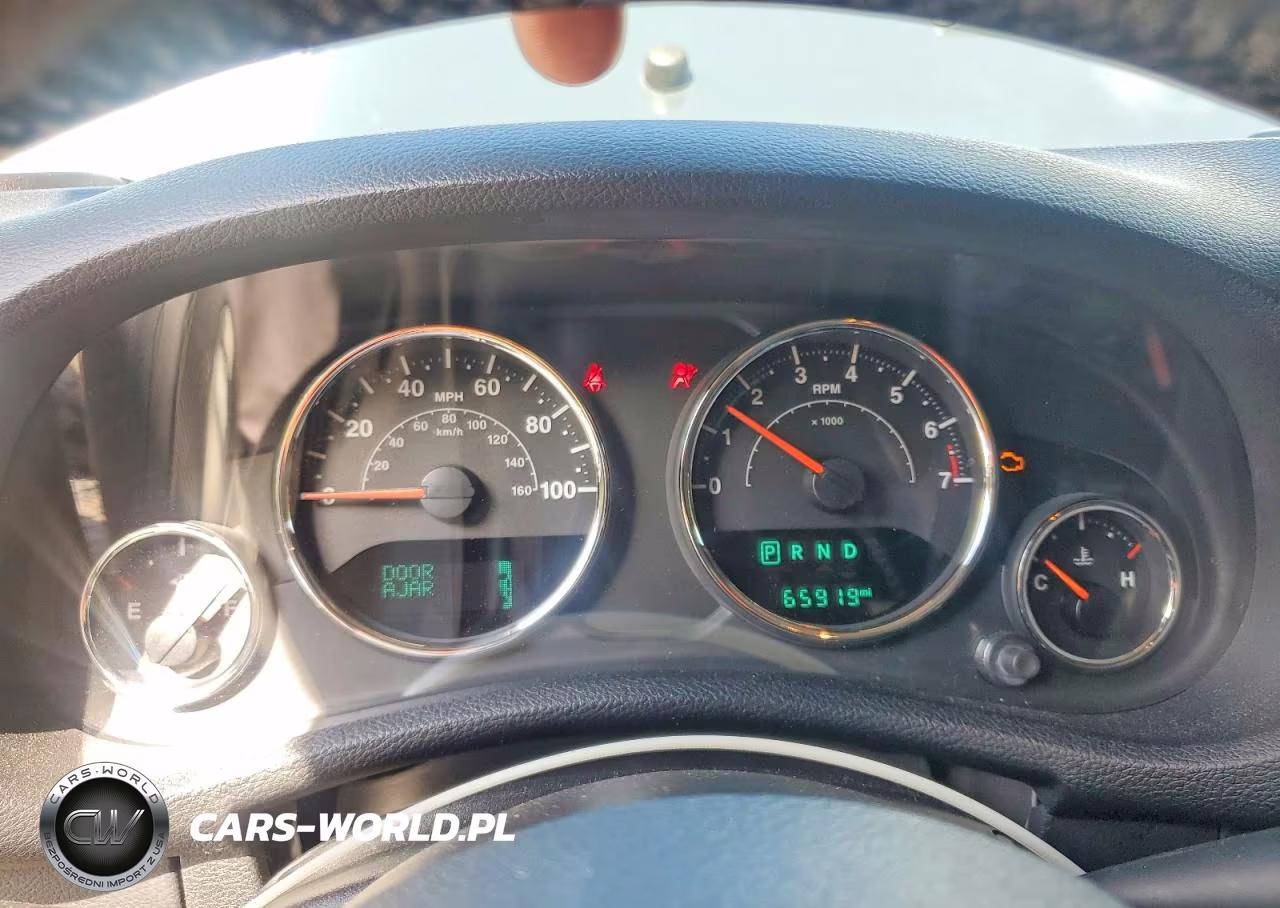 2017 Jeep Wrangler Unlimited Sport VIN:1C4BJWDG5HL669228 - 9