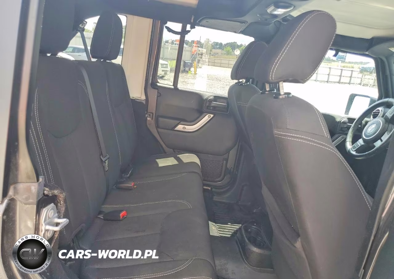 2017 Jeep Wrangler Unlimited Sahara VIN:1C4BJWEG0HL700304 - 11