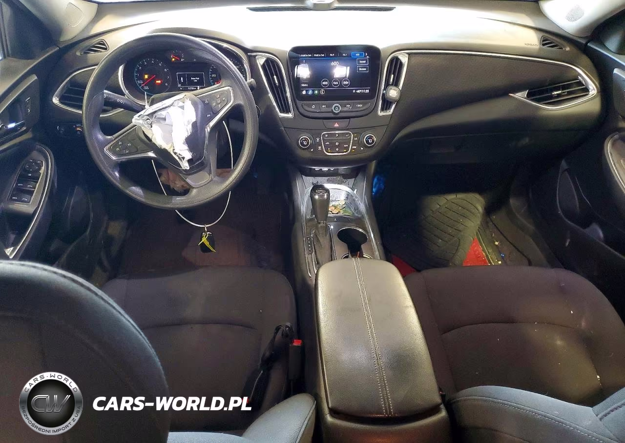 2019 Chevrolet Malibu Lt VIN:1G1ZD5STXKF137715 - 8