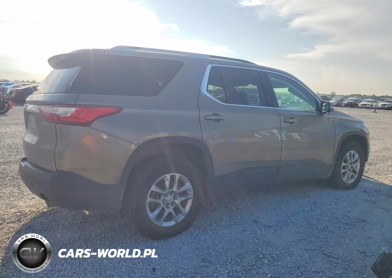 2018 Chevrolet Traverse Lt VIN:1GNERGKW9JJ243816 - 3