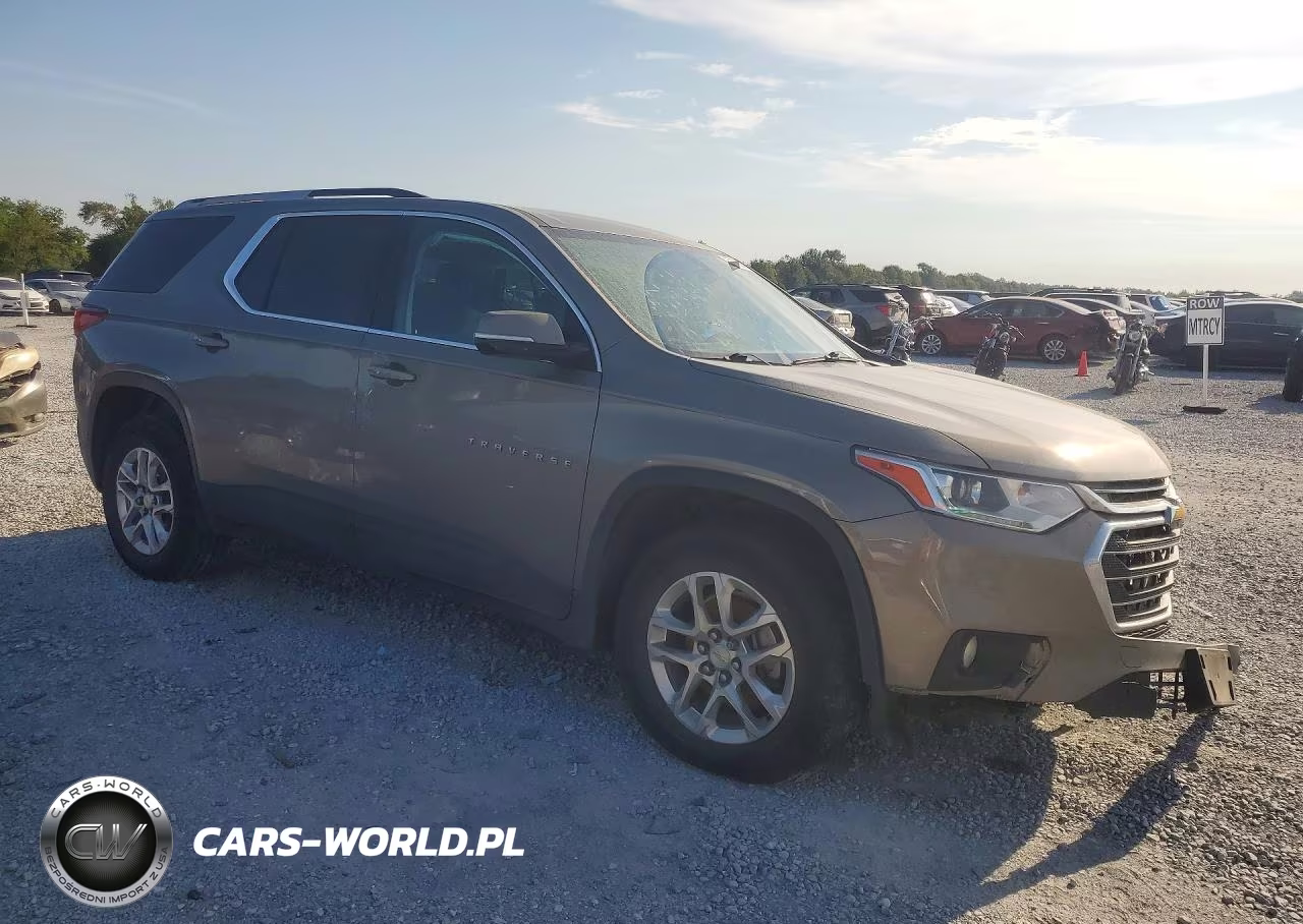 2018 Chevrolet Traverse Lt VIN:1GNERGKW9JJ243816 - 4