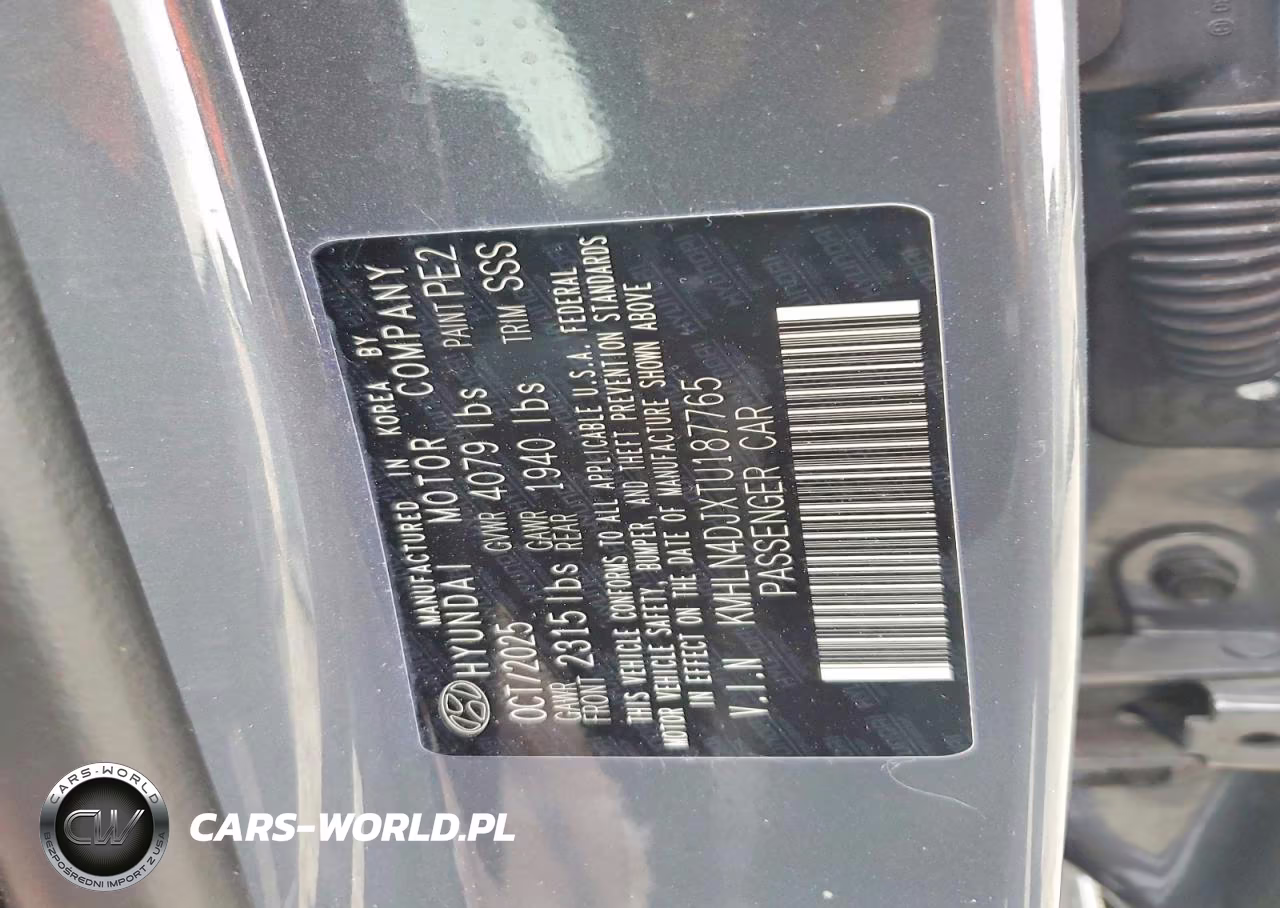 2026 Hyundai Elantra Limited VIN:KMHLN4DJXTU187765 - 13