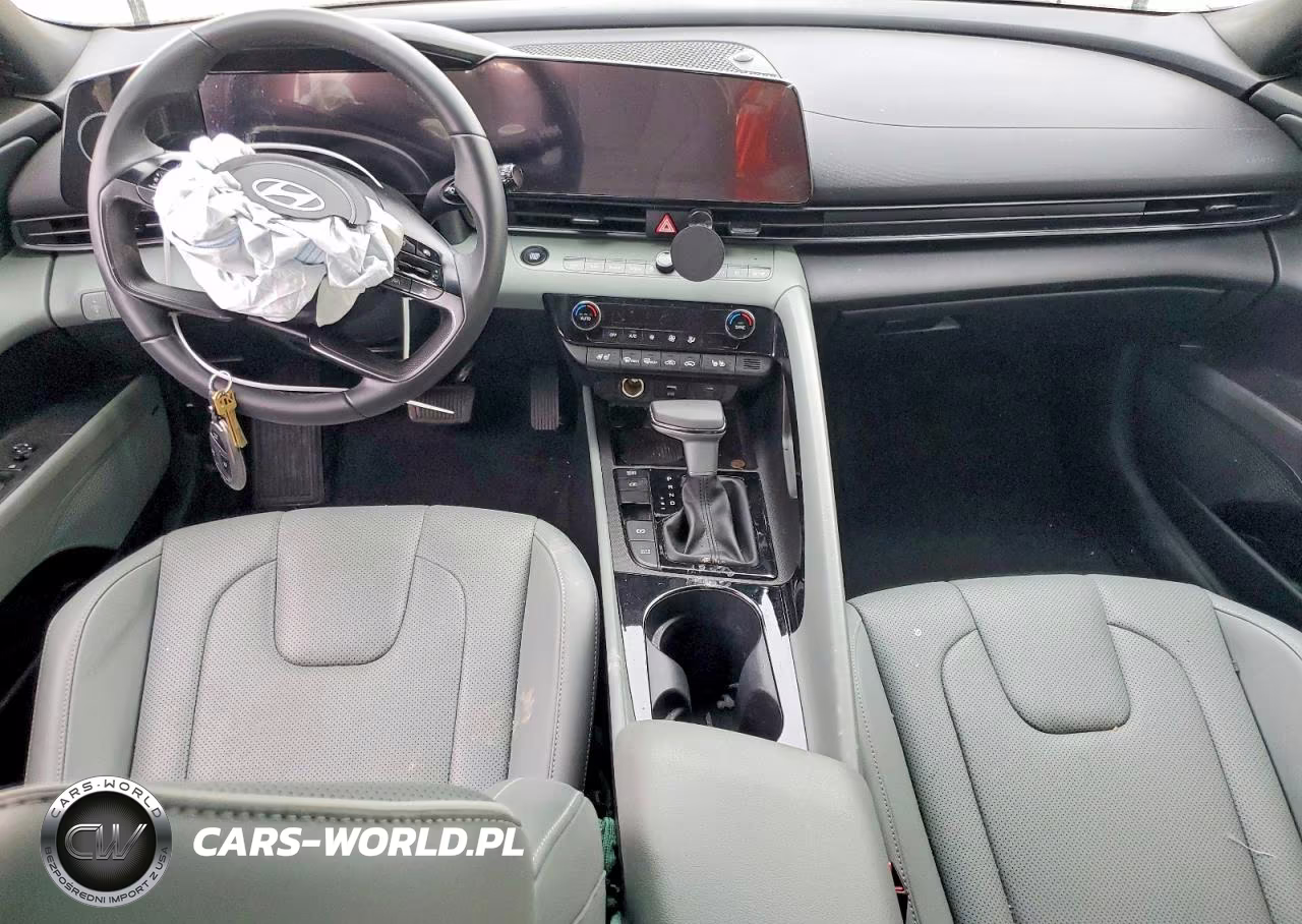 2026 Hyundai Elantra Limited VIN:KMHLN4DJXTU187765 - 8