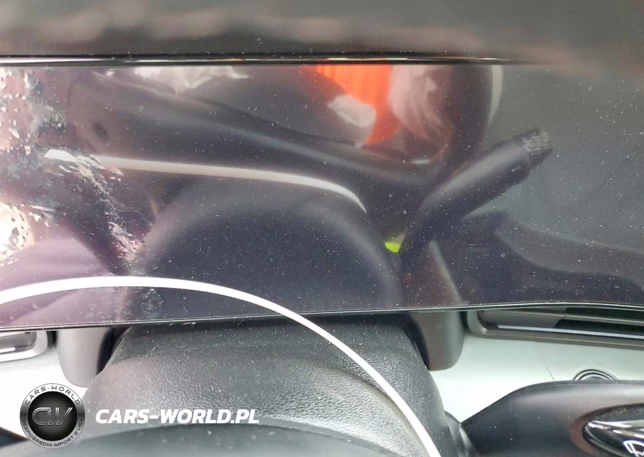 2026 Hyundai Elantra Limited VIN:KMHLN4DJXTU187765 - 9