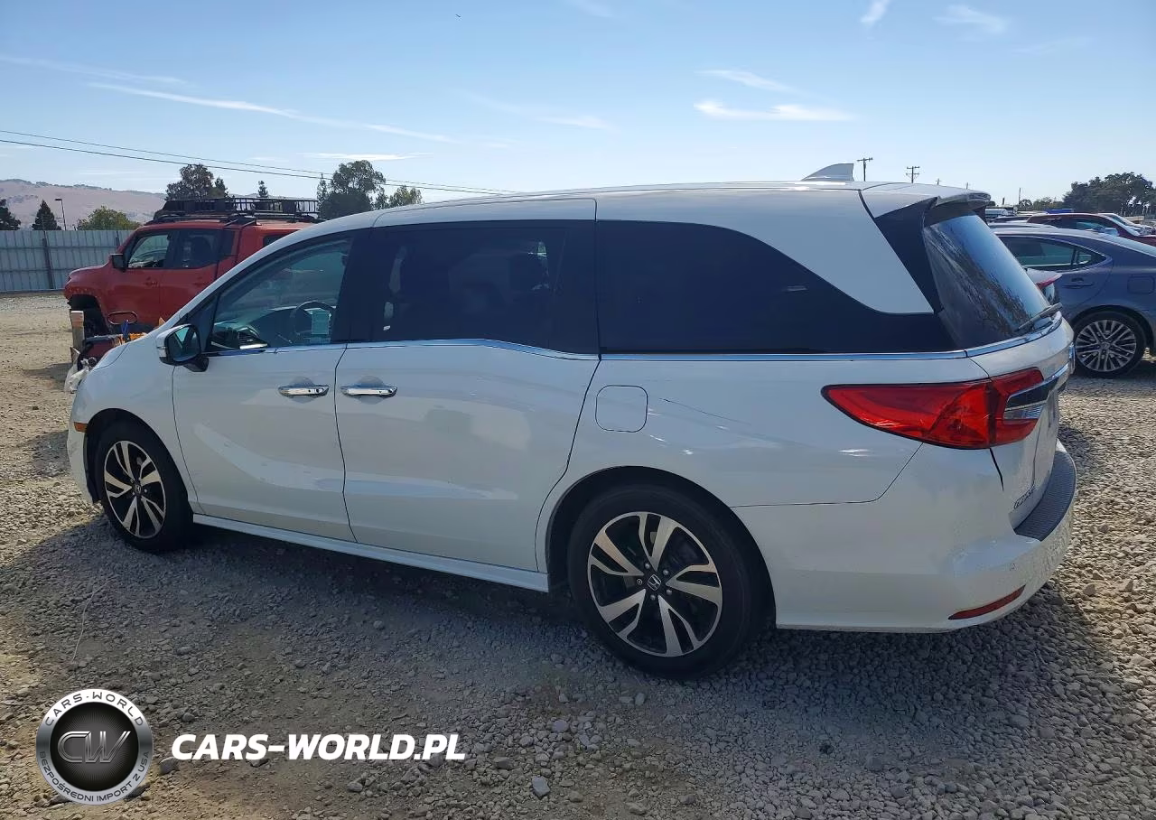 2018 Honda Odyssey Elite VIN:5FNRL6H99JB084777 - 2