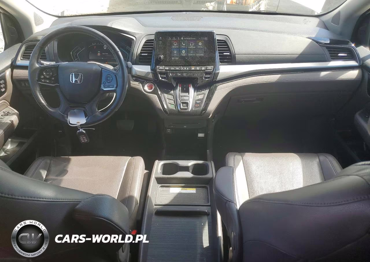 2018 Honda Odyssey Elite VIN:5FNRL6H99JB084777 - 8