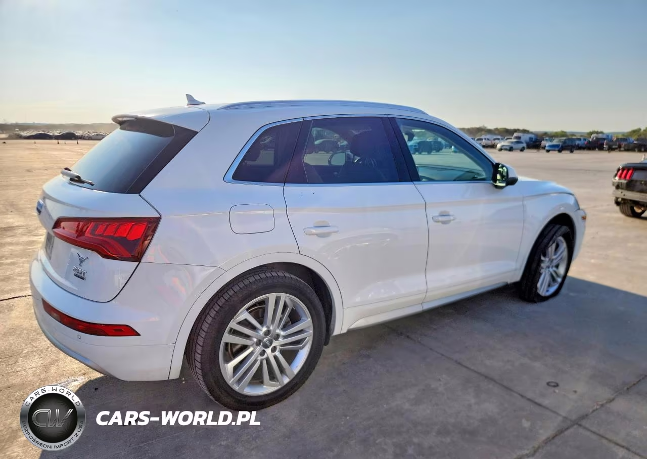 2018 Audi Q5 Premium Plus VIN:WA1BNAFY6J2010769 - 3