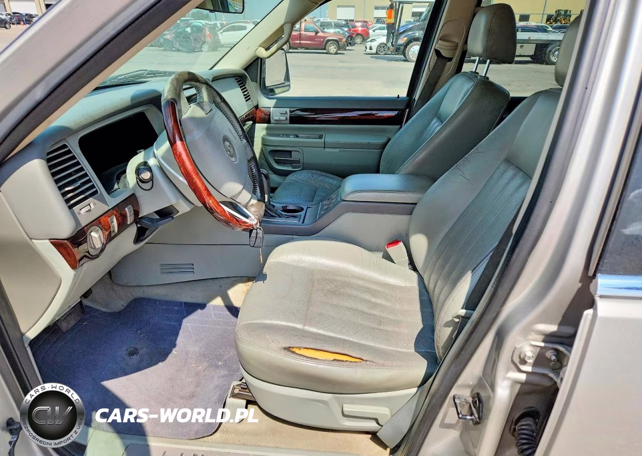 2003 Lincoln Aviator VIN:5LMEU68H63ZJ00636 - 7