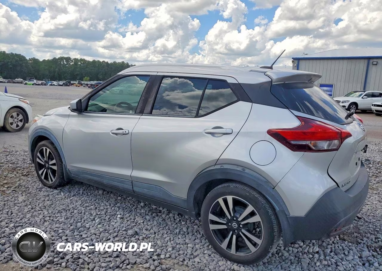 2018 Nissan Kicks Sv VIN:3N1CP5CU4JL519595 - 2