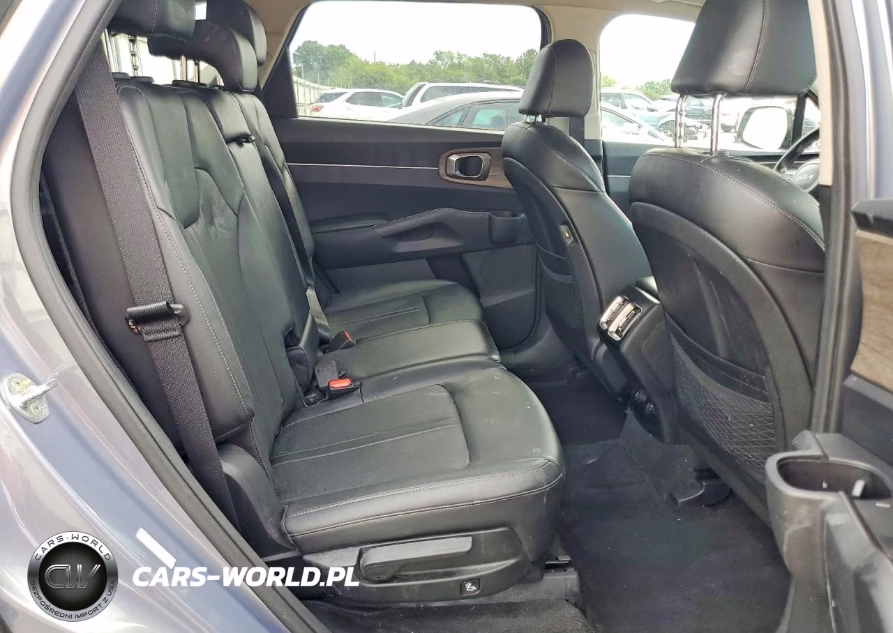 2022 Kia Sorento S VIN:5XYRLDLC7NG145923 - 11