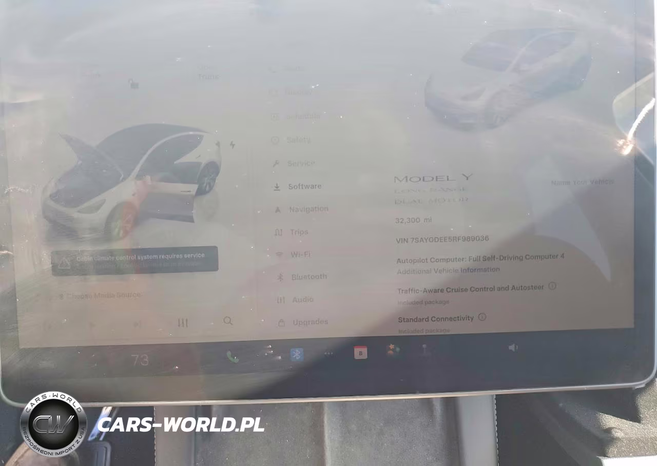 2024 Tesla Model Y VIN:7SAYGDEE5RF989036 - 9