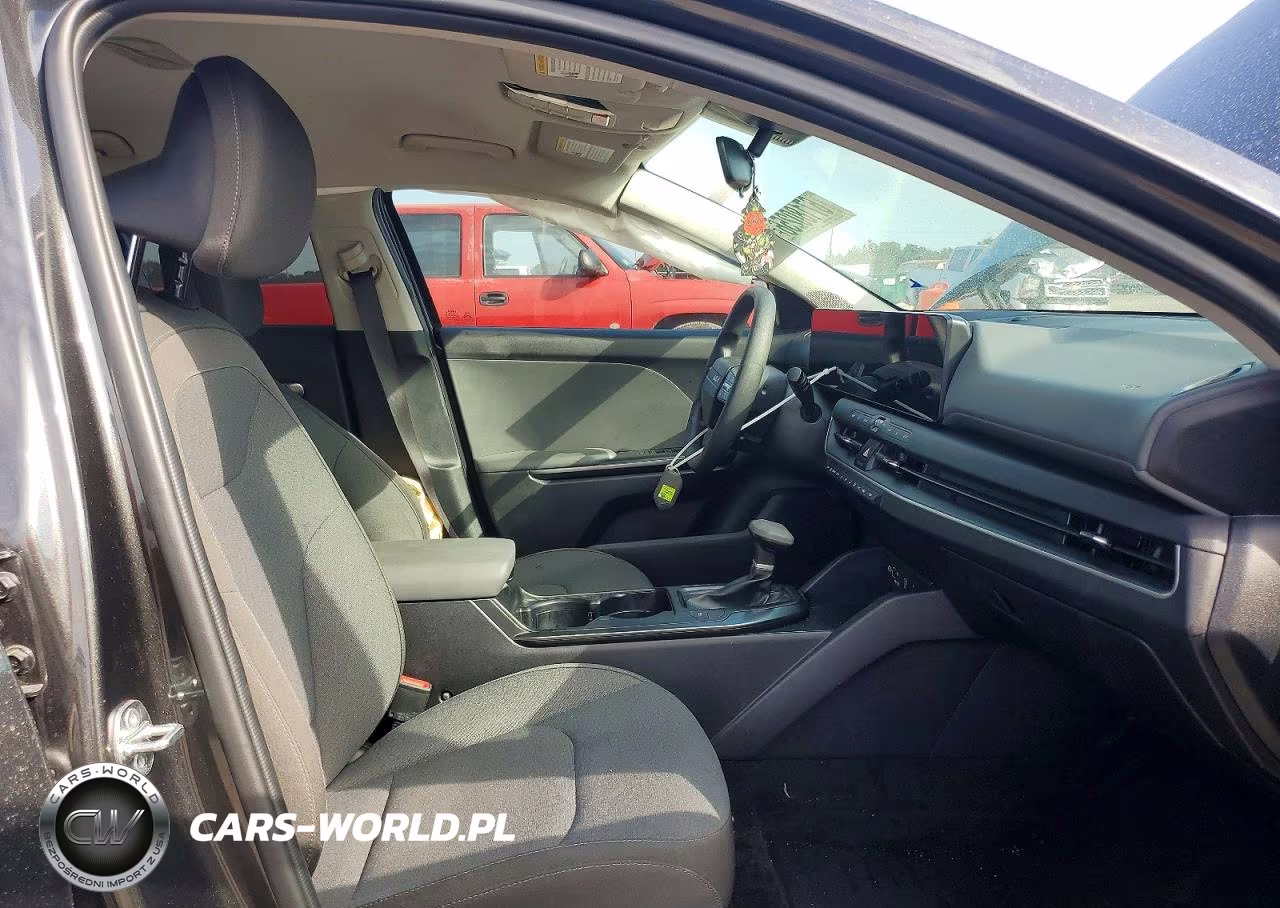 2025 Kia K4 Lxs VIN:3KPFT4DE5SE033861 - 7