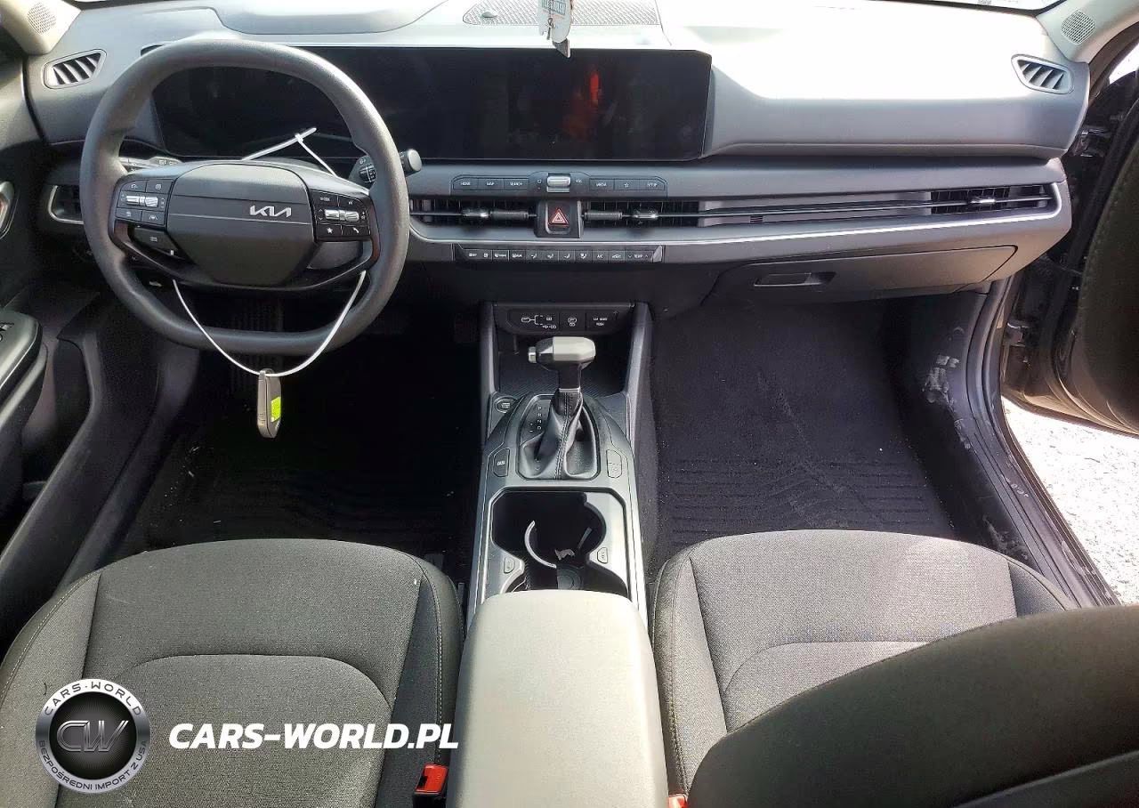 2025 Kia K4 Lxs VIN:3KPFT4DE5SE033861 - 8